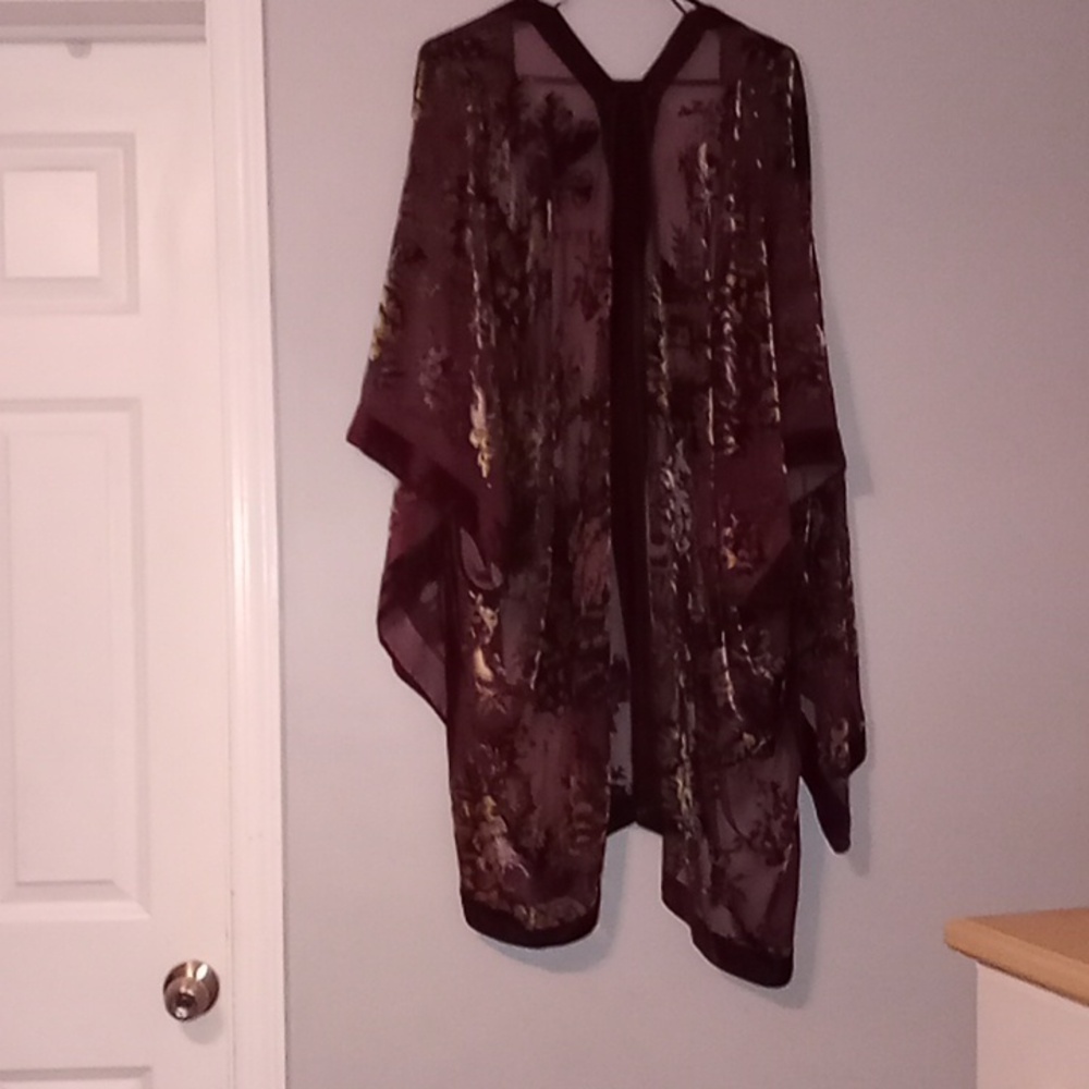 WOVEN ♥ HEART Shaw - Picture 2 of 2